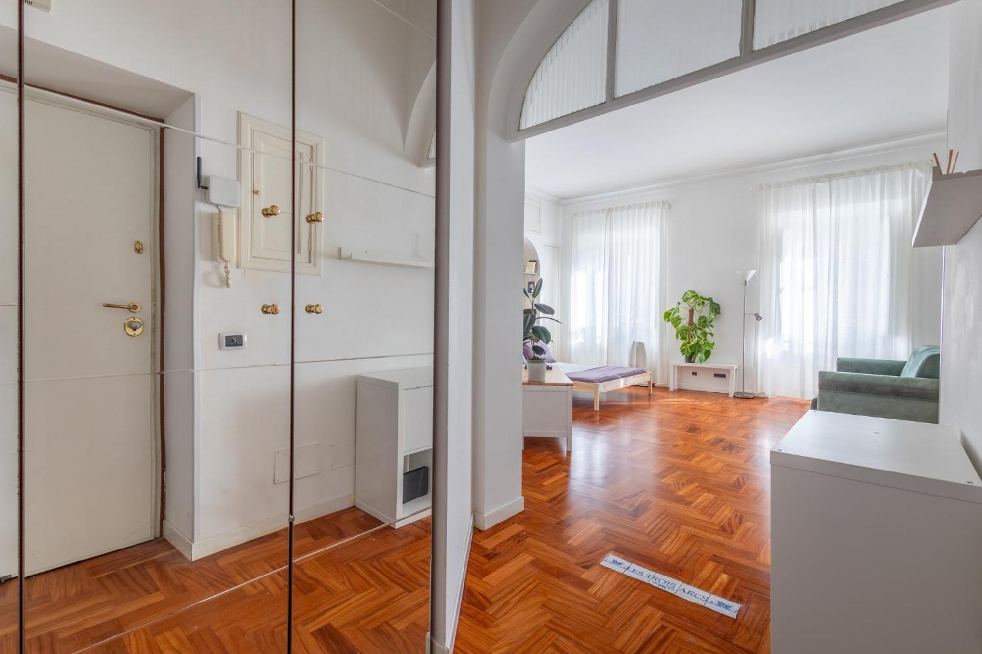 Your Elegant Loft At Termini Station Рим Экстерьер фото